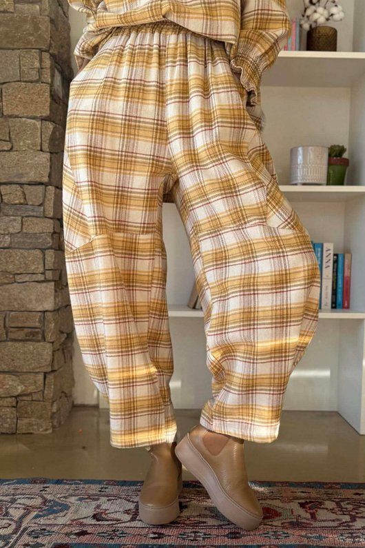Agnes Plaid Brushed Cotton Barrel Pant Soft Dijon
